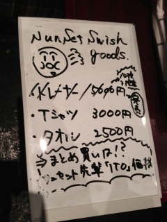 ���i����