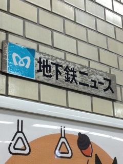 �{���{����