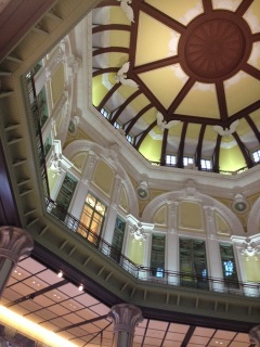 �k���h�[��