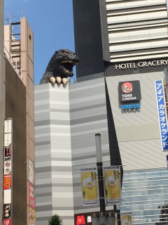 �V�h��TOHO�ɂ�