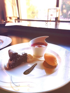 �f�U�[�g�I