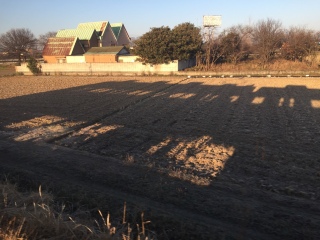 �ԗ��̉e�������Ă��ꂢ