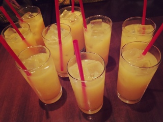 �I�����W�W���[�X�̉�