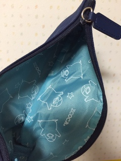 �������g