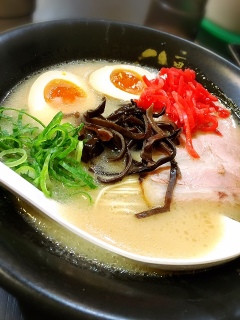 �ό��̗͑͏���