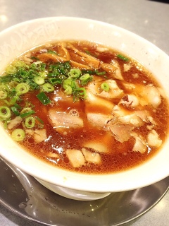 �E�e���[����