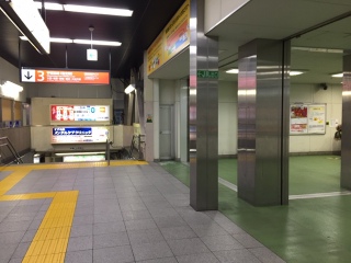 JR�Ƃ����ׂȂ�